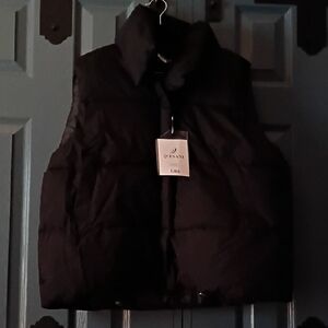 Qiesani Black Men's Puffer Vest